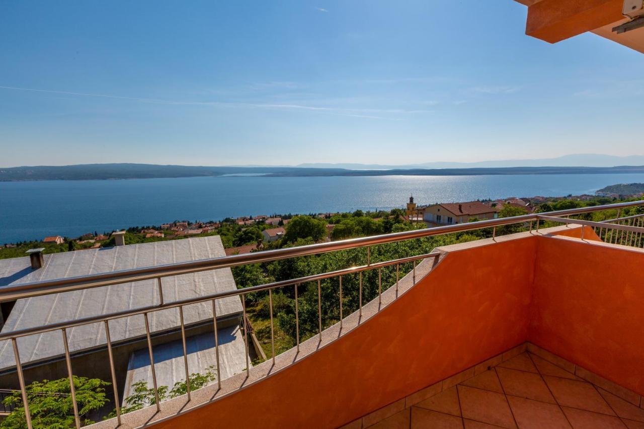 Apartmani Rino Dramalj Kültér fotó